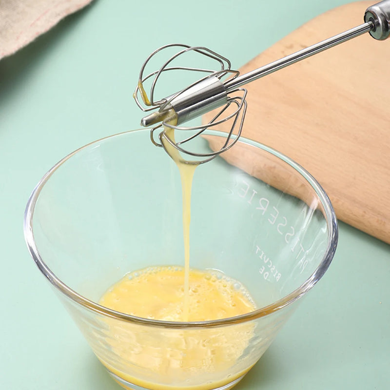O Batedor de ovo  Semiautomático que Torna sua Cozinha uma Patisserie Profissional!